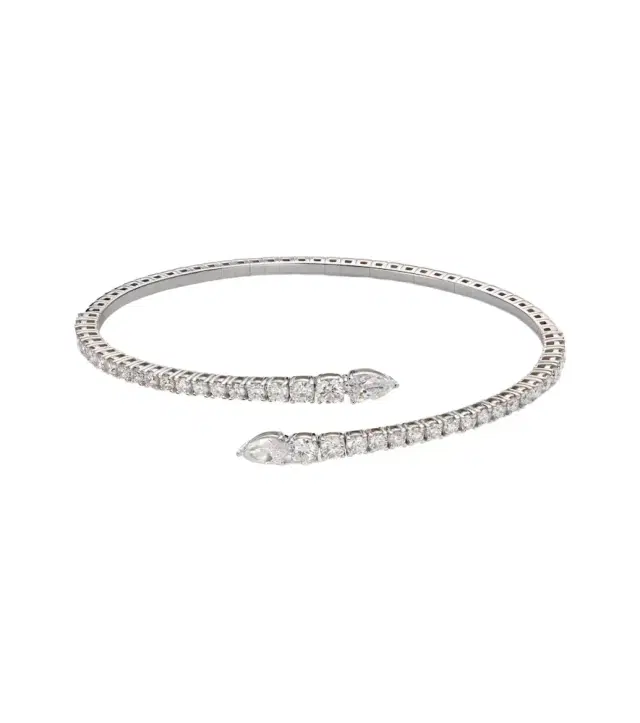 Bucherer Fine Jewellery Classics Twist 18kt white gold bangle with diamonds