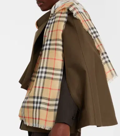 Burberry EKD  Check wool and silk scarf | Thumbnail 5