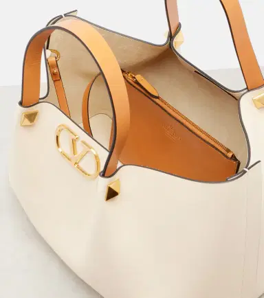 Valentino Garavani VLogo Medium leather tote bag | Thumbnail 4 Valentino Garavani VLogo Medium leather tote bag | Thumbnail 4