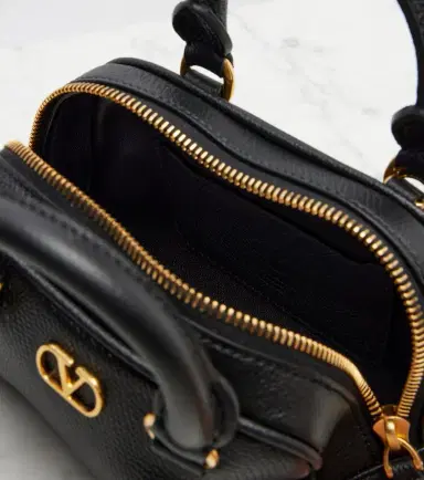 Valentino Garavani VLogo leather tote bag | Thumbnail 2 Valentino Garavani VLogo leather tote bag | Thumbnail 2