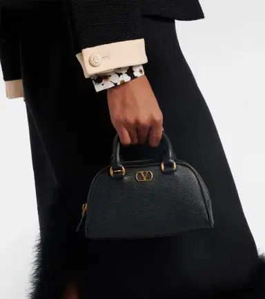 Valentino Garavani VLogo leather tote bag | Thumbnail 5 Valentino Garavani VLogo leather tote bag | Thumbnail 5