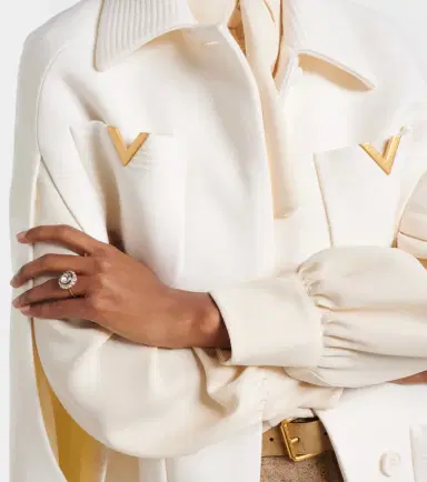 Valentino VLogo crystal-embellished enamel ring | Thumbnail 4 Valentino VLogo crystal-embellished enamel ring | Thumbnail 4