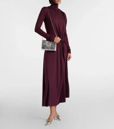 Roger Vivier Efflorescence Mini metallic leather clutch | Thumbnail 5