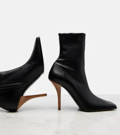 Alaïa Alaïa Leather ankle boots | Thumbnail 4 Alaïa Alaïa Leather ankle boots | Thumbnail 4
