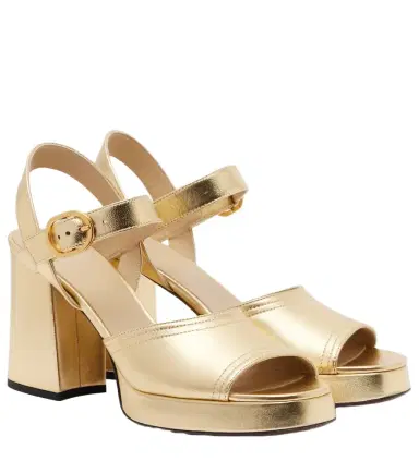 Valentino Garavani VLogo leather sandals | Thumbnail 1 Valentino Garavani VLogo leather sandals | Thumbnail 1