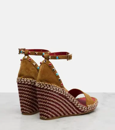 Valentino Garavani Rockstud suede wedge sandals | Thumbnail 2