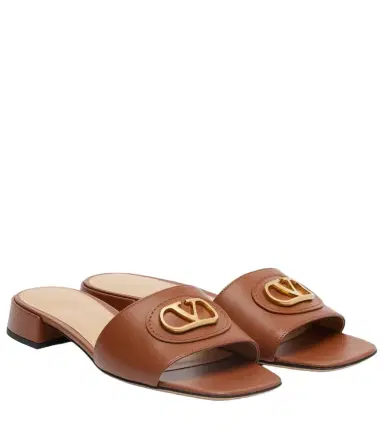 Valentino Garavani VLogo leather sandals | Thumbnail 1 Valentino Garavani VLogo leather sandals | Thumbnail 1