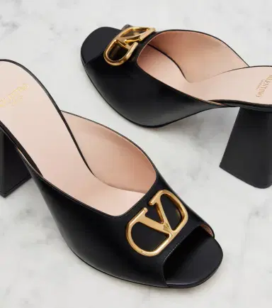 Valentino Garavani VLogo leather mules | Thumbnail 4 Valentino Garavani VLogo leather mules | Thumbnail 4