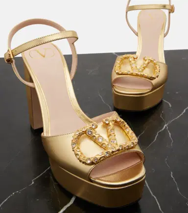 Valentino Garavani VLogo crystal-embellished leather sandals | Thumbnail 4 Valentino Garavani VLogo crystal-embellished leather sandals | Thumbnail 4
