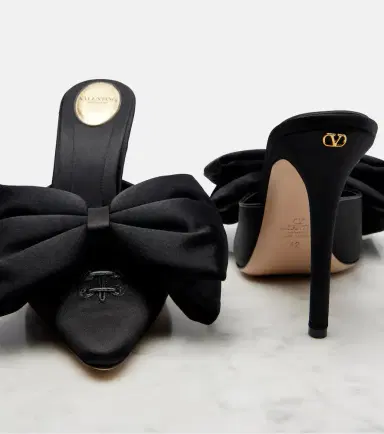 Valentino Garavani Yolande 105 bow-detail satin mules | Thumbnail 4
