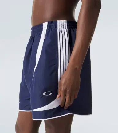 Balenciaga Logo swim trunks | Thumbnail 3 Balenciaga Logo swim trunks | Thumbnail 3