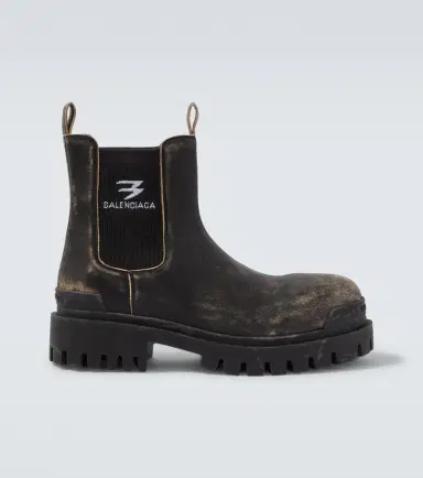 Balenciaga Strike distressed leather Chelsea boots | Thumbnail 4 Balenciaga Strike distressed leather Chelsea boots | Thumbnail 4
