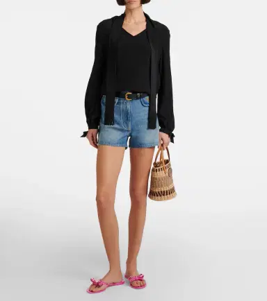 Valentino Garavani Rockstud bow-detail thong sandals | Thumbnail 5