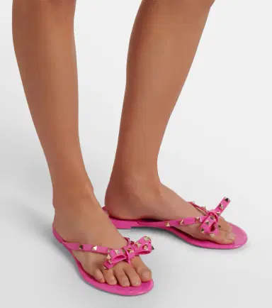Valentino Garavani Rockstud bow-detail thong sandals | Thumbnail 6