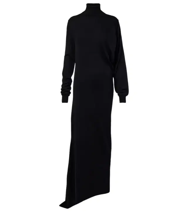 Knitted wool gown