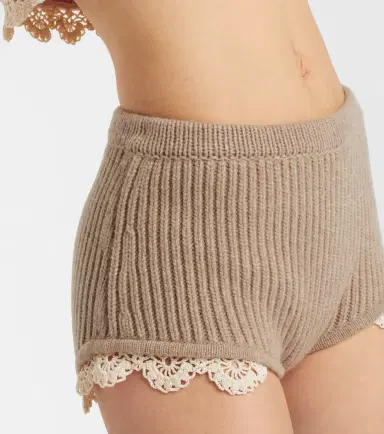 Magda Butrym Crochet-trimmed cashmere shorts | Thumbnail 4