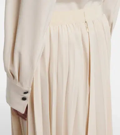 Isabel Marant Felixa plissé crêpe midi skirt | Thumbnail 2