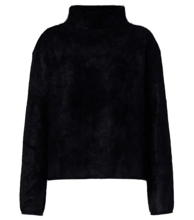 Lisa Yang Cashmere sweater