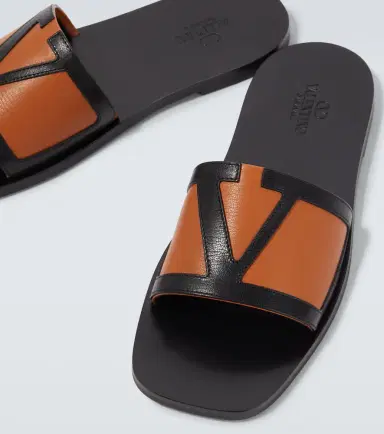 Valentino Garavani Viva Superstar leather slides | Thumbnail 6 Valentino Garavani Viva Superstar leather slides | Thumbnail 6