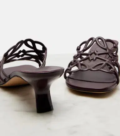 Loewe Petal Anagram 45 leather mules | Thumbnail 4