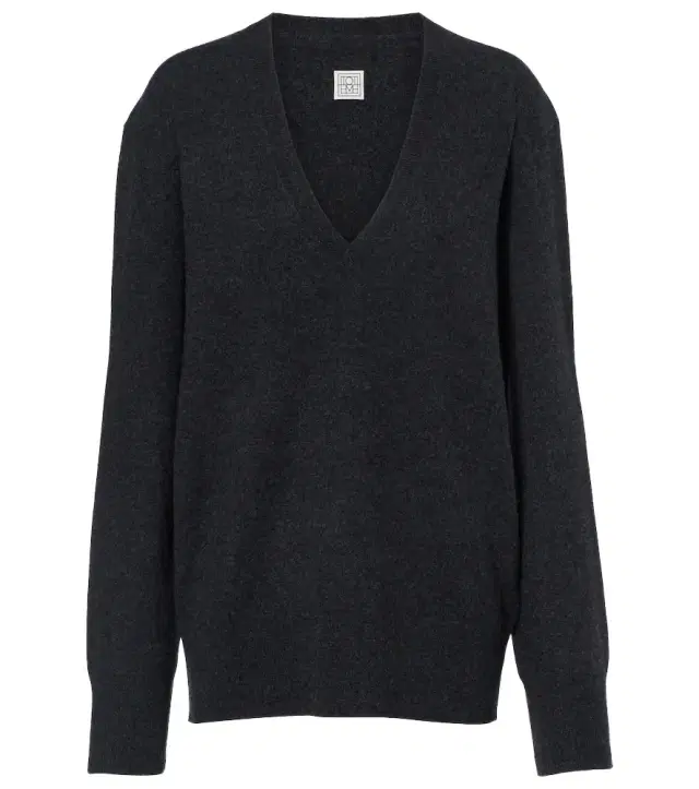 Cashmere sweater