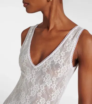 Bananhot Adel sheer lace maxi dress | Thumbnail 7