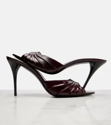 Saint Laurent Babylone Cassandre leather mules | Thumbnail 2 Saint Laurent Babylone Cassandre leather mules | Thumbnail 2