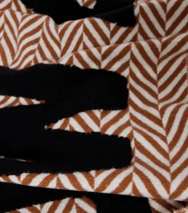 JW Anderson Logo wool and alpaca-blend scarf | Thumbnail 3