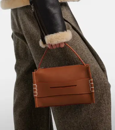 JW Anderson Loafer leather top-handle bag | Thumbnail 6