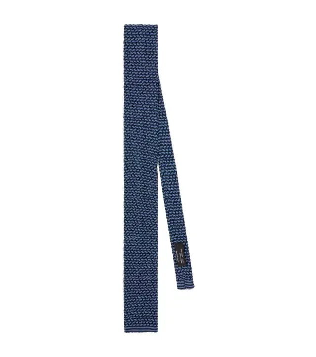 Knitted silk tie