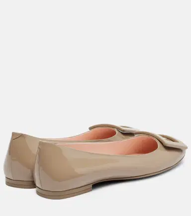 Roger Vivier Gommettine patent leather ballet flats | Thumbnail 2