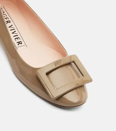 Roger Vivier Gommettine patent leather ballet flats | Thumbnail 3