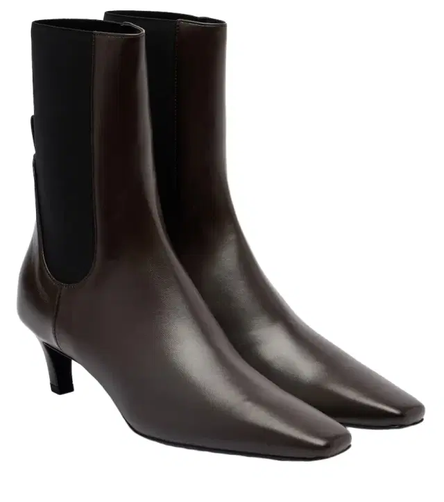 Toteme 50 leather Chelsea boots