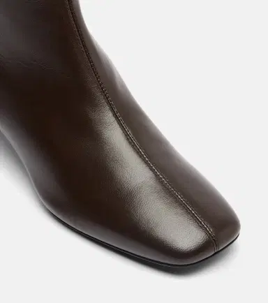 TOTEME Leather ankle boots | Thumbnail 2