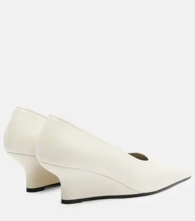 Toteme Sharp leather wedges | Thumbnail 2 Toteme Sharp leather wedges | Thumbnail 2