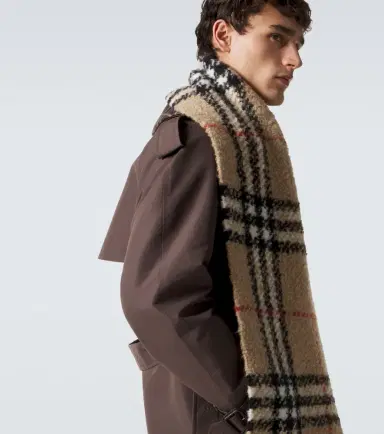 Burberry Check wool-blend bouclé scarf | Thumbnail 3