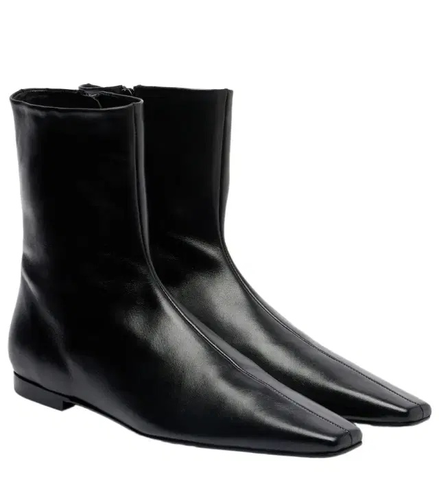 Toteme Leather ankle boots