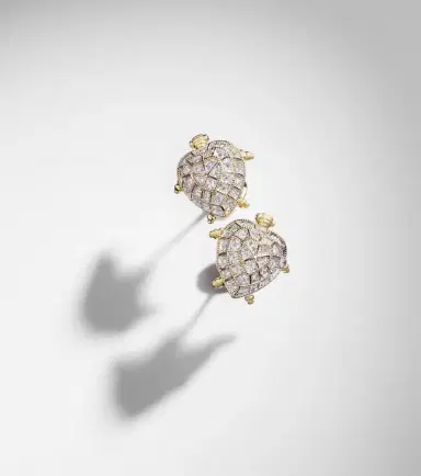 Yvonne Léon Yvonne Léon Tortue Coeur 9kt gold earrings with diamonds | Thumbnail 5