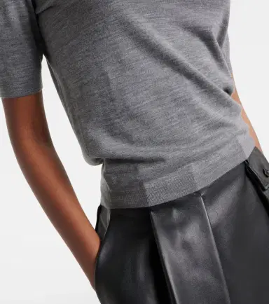 Loewe Logo wool sweater | Thumbnail 3 Loewe Logo wool sweater | Thumbnail 3