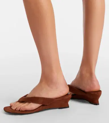 Le Monde Beryl Le Monde Béryl Micro Wedge suede thong sandals | Thumbnail 6 Le Monde Beryl Le Monde Béryl Micro Wedge suede thong sandals | Thumbnail 6
