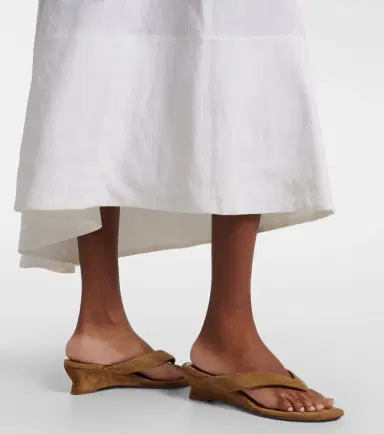 Le Monde Béryl Le Monde Béryl Micro Wedge 40 suede thong sandals | Thumbnail 6