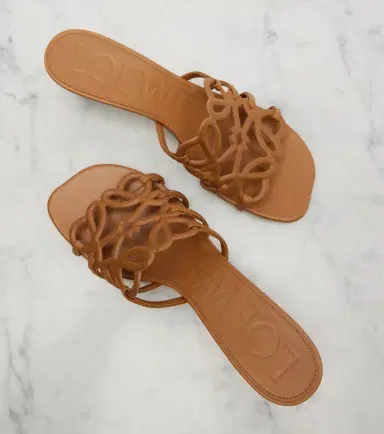 Loewe Petal Anagram 45 leather mules | Thumbnail 2 Loewe Petal Anagram 45 leather mules | Thumbnail 2