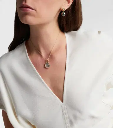 David Yurman DY Elements Heart 18kt gold pendant with diamonds and pearl | Thumbnail 3 David Yurman DY Elements Heart 18kt gold pendant with diamonds and pearl | Thumbnail 3