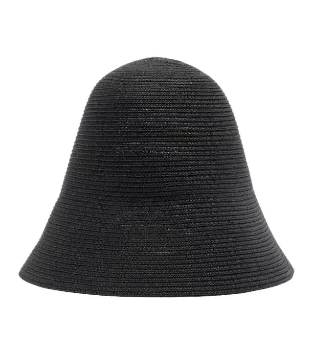 Cloche hat