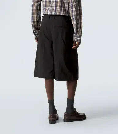Studio Nicholson Cotton and linen Bermuda shorts | Thumbnail 4