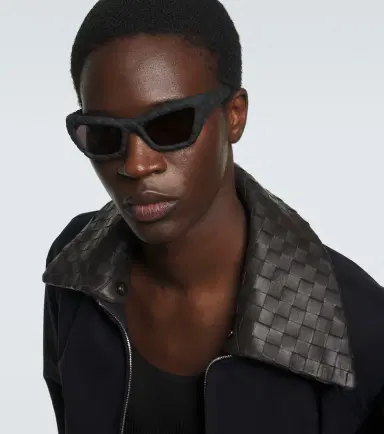 Bottega Veneta Intrecciato rectangular sunglasses | Thumbnail 4 Bottega Veneta Intrecciato rectangular sunglasses | Thumbnail 4