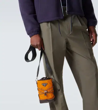 Prada Speedrock Re-Nylon phone pouch | Thumbnail 7
