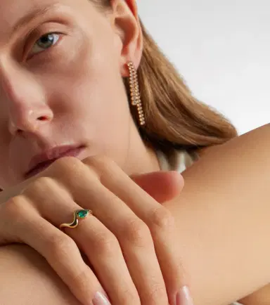 SHAY JEWELRY 18kt yellow gold ring with emeralds | Thumbnail 4