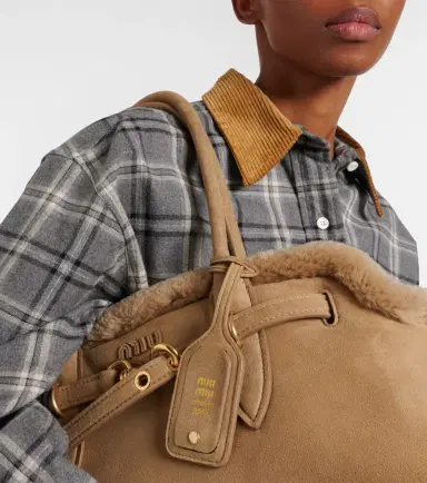 Miu Miu Adventure shearling-lined suede tote bag | Thumbnail 4 Miu Miu Adventure shearling-lined suede tote bag | Thumbnail 4