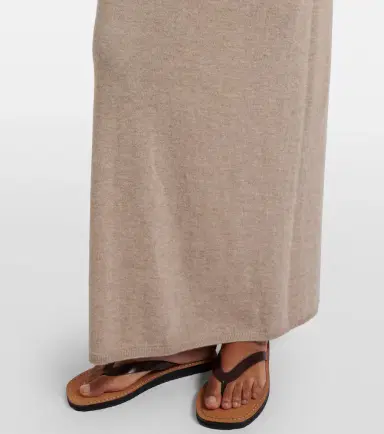 The Row Nareen knitted cashmere maxi dress | Thumbnail 4 The Row Nareen knitted cashmere maxi dress | Thumbnail 4